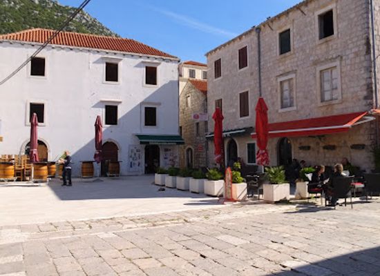 croatia/peljesac-peninsula/shop/natura-dalmatia