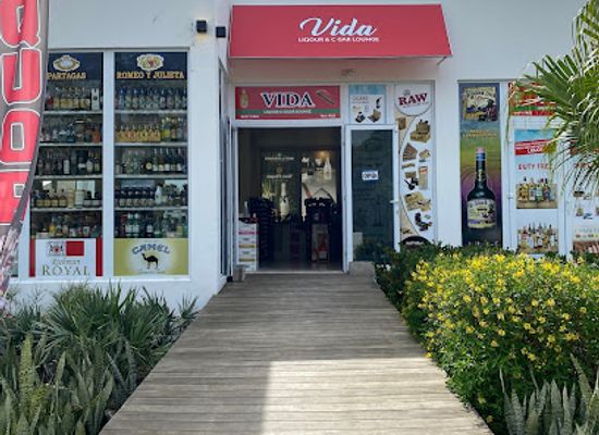 saint-kitts-and-nevis/pinney-s-beach/shop/vida-liquor-cigar-lounge