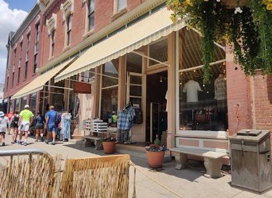 colorado/san-miguel-mountains/shop/telluride-toggery