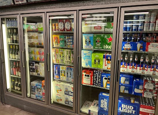 maine/old-orchard-beach/shop/hungry-seagull-variety-store-beer-ice-cream-and-more