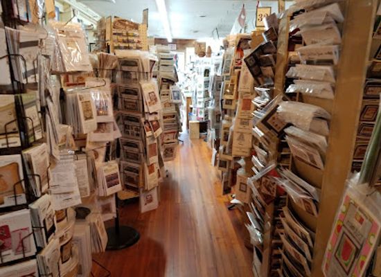 maryland/eastern-shore/shop/sea-trader-gift-shop