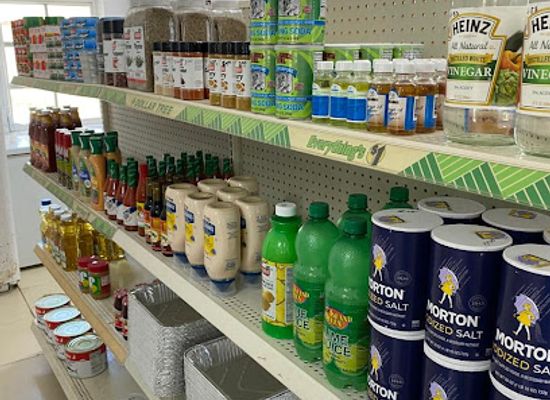 the-bahamas/exuma/shop/lizzie-s-convenience-store