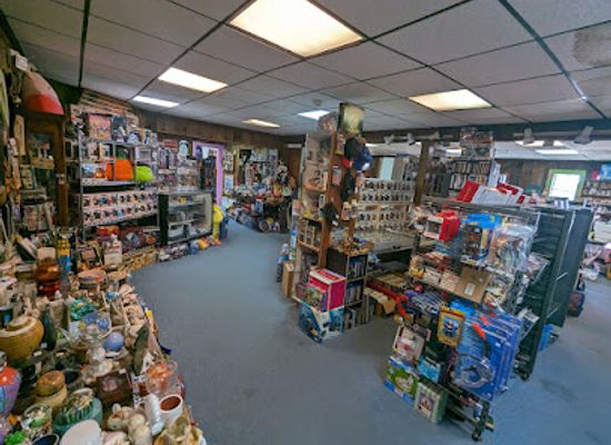 maine/southern-maine-coast/shop/southern-maine-indoor-flea-market