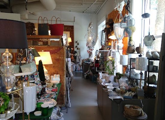 florida/st-augustine-beach/shop/cool-and-collected-vintage-antiques