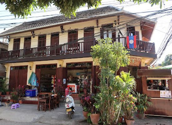 laos/central-laos/shop/convenience-store