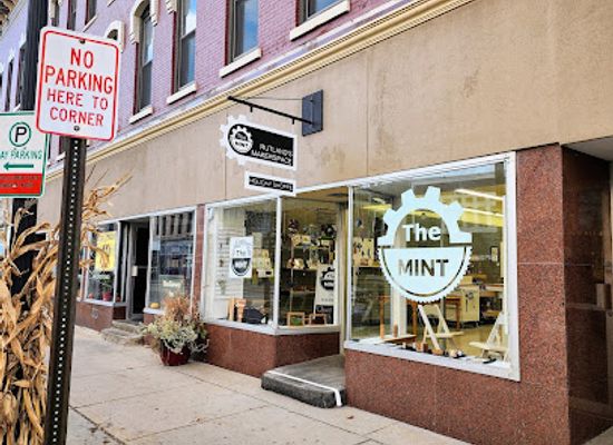 vermont/green-mountains-national-forest/shop/the-mint-downtown