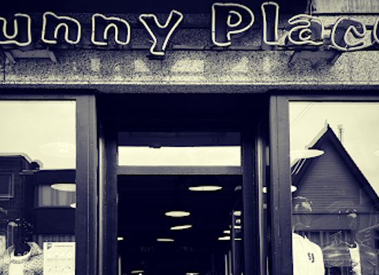 belgium/hoge-kempen-national-park/shop/funny-place-jeans-store
