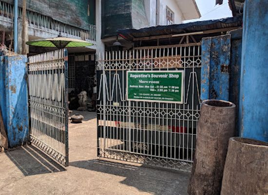 myanmar-burma/yangon-region/shop/augustine-s-souvenir
