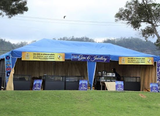 sri-lanka/nuwara-eliya-district/shop/wickramaarachchi-gems-and-jewellery