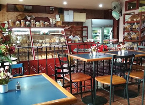 philippines/mimaropa/shop/cafe-ole-bakeshop