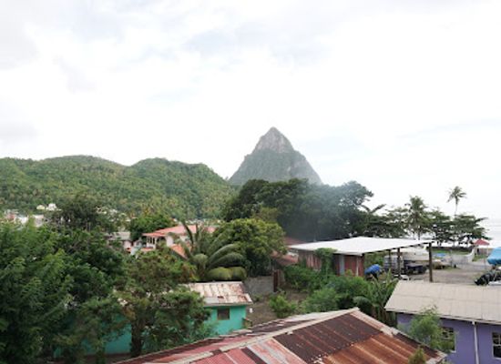 saint-lucia/soufriere-quarter/shop/the-purple-cottage-slu