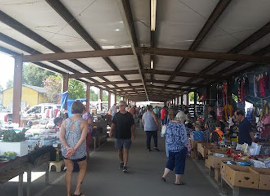 mississippi/the-red-clay-hills/shop/flea-market-rv-park-at-menge