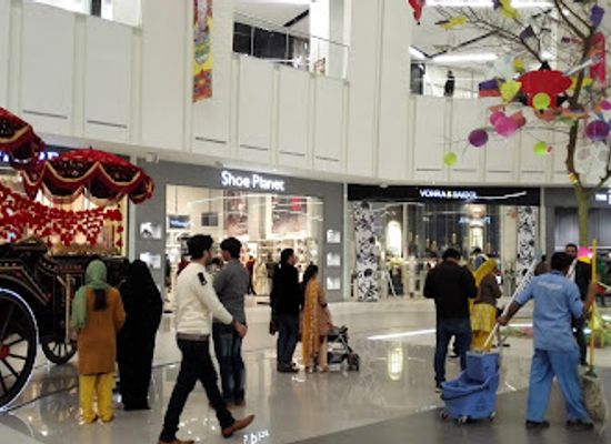 pakistan/lahore/shop/emporium-mall