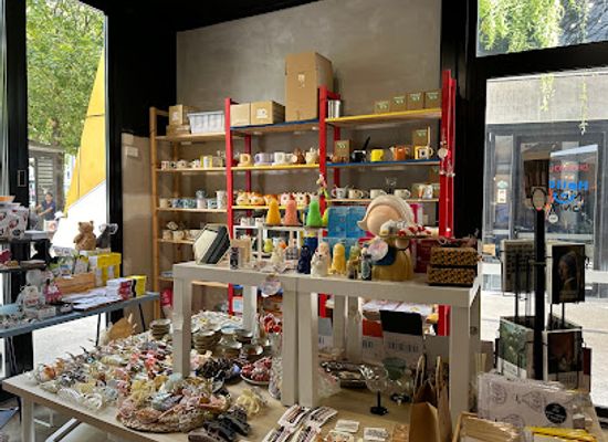 australia/canberra/parliamentary-triangle/shop/andi-s-gift-store
