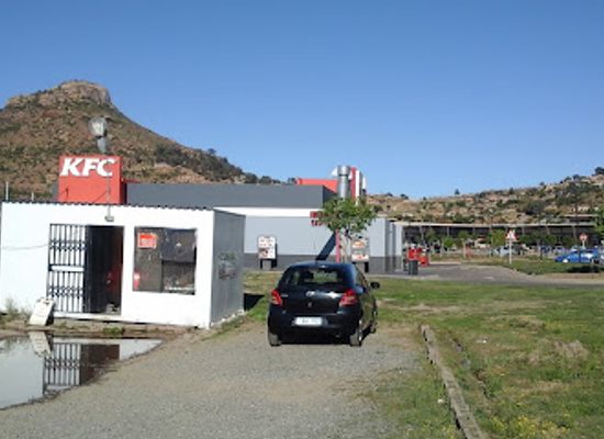lesotho/thaba-bosiu-national-monument/shop/maseru-mall