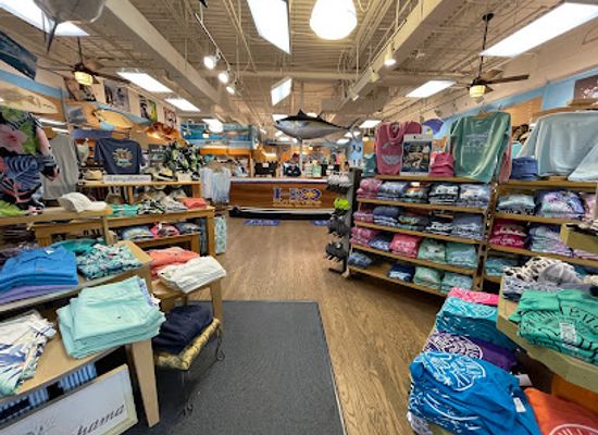 florida/captiva-island/shop/jerry-s-shopping-center
