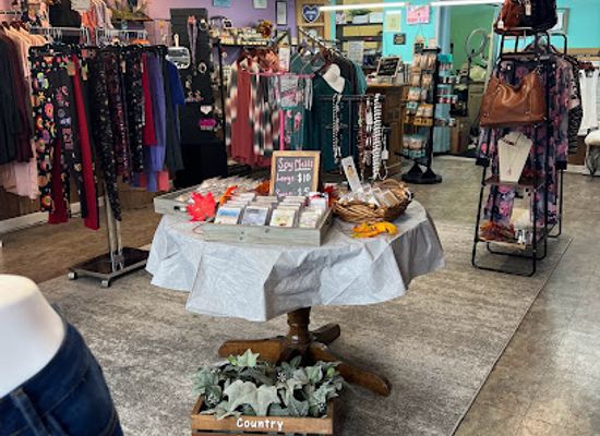 missouri/missouri-rhineland/shop/country-cottage-boutique-llc