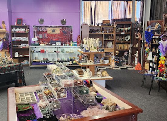 tennessee/west-tennessee/shop/charlotte-s-mystical-web
