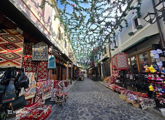 albania/korce-region/shop/pazari-i-korces