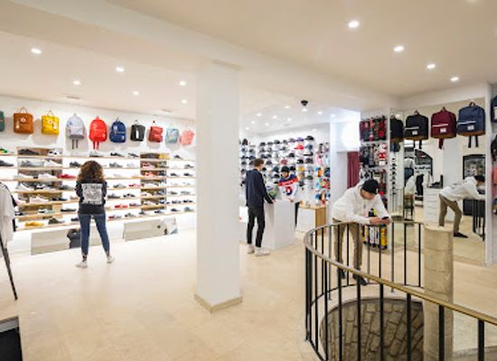 luxembourg/luxembourg-city/kirchberg/shop/stitch