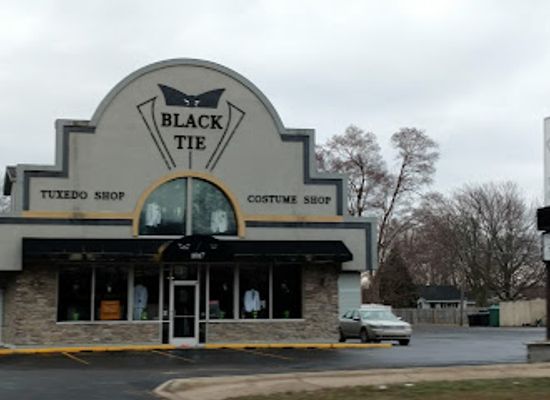 michigan/mount-pleasant/shop/black-tie-tuxedo-costume-shop