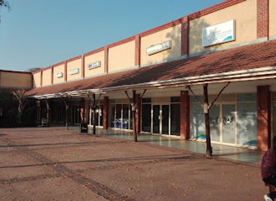 zambia/victoria-falls/shop/falls-park-shopping-centre