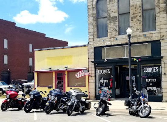 kansas/emporia/shop/cookie-s-leather-apparel