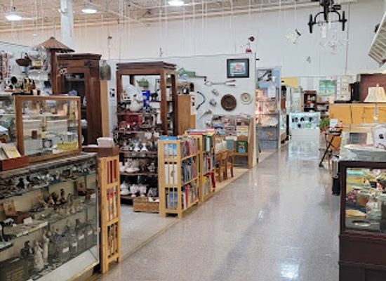 north-carolina/greensboro/shop/antique-market-place