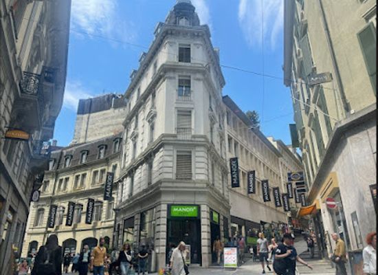 switzerland/lausanne/shop/manor-lausanne