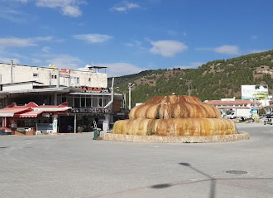turkiye/pamukkale/shop/pamukkale-store-osmanli-pazari-tekstil-outlet-ucuz-cheap-shop-tienda-price-cost-start-1-euro-maximum-20-euro-dress-or-dolar
