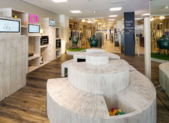 liechtenstein/schaan/shop/lkw-energieladen