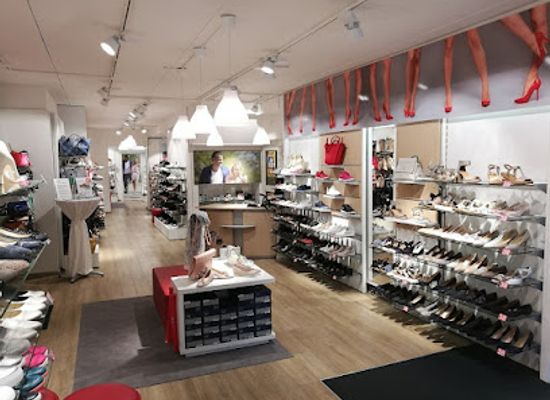 austria/waldviertel/shop/schuh-taschen-stolz