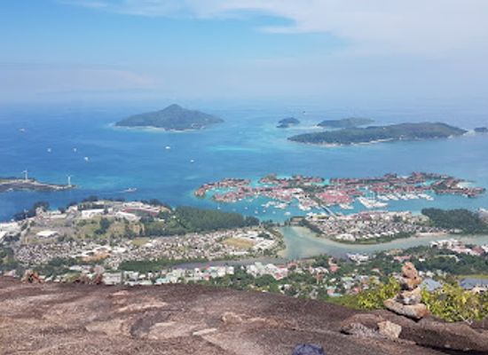 seychelles/ile-aux-serpents/shop/eden-plaza