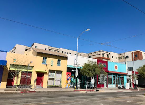 arizona/tucson/fourth-avenue/shop/everest-souvenirs
