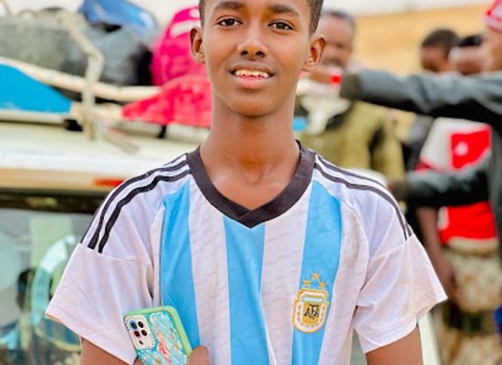 somalia/sanaag/shop/caynashe-electronic-and-shopping-center