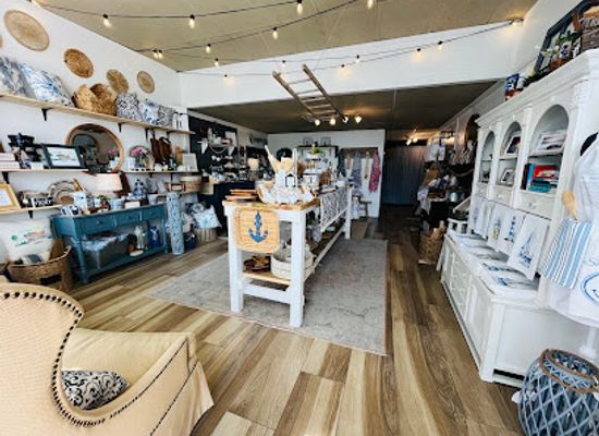north-carolina/coastal-plain/shop/coastal-blue-gift-shoppe