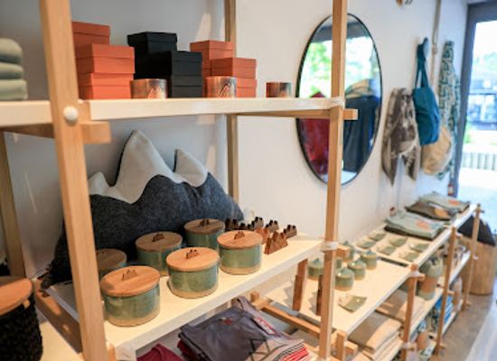 slovenia/bled/shop/outbase