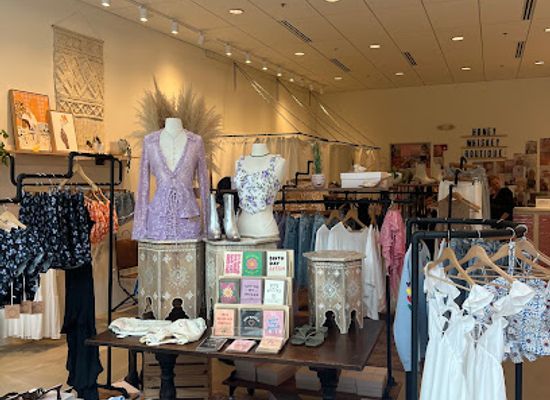 california/napa/shop/honey-whiskey-boutique