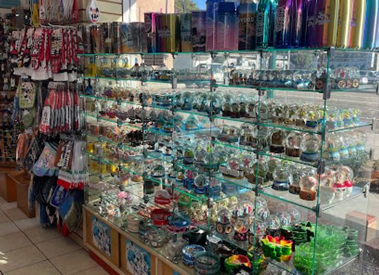 california/anaheim/anaheim-gardenwalk/shop/a-market