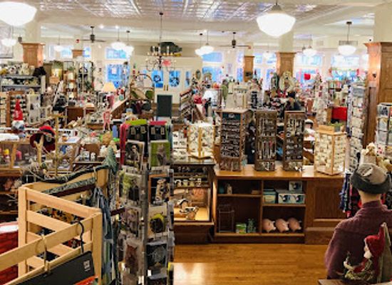 massachusetts/cape-ann/shop/the-brass-monkey