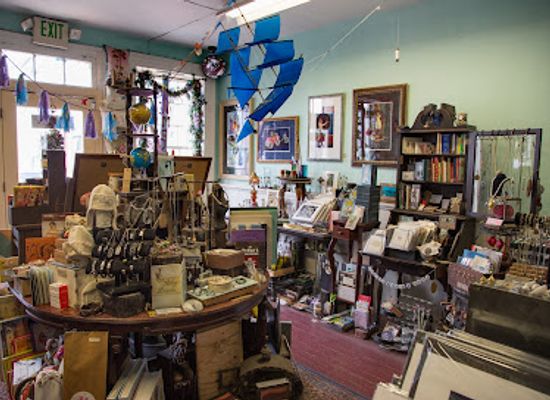 maryland/baltimore/shop/emporium-collagia