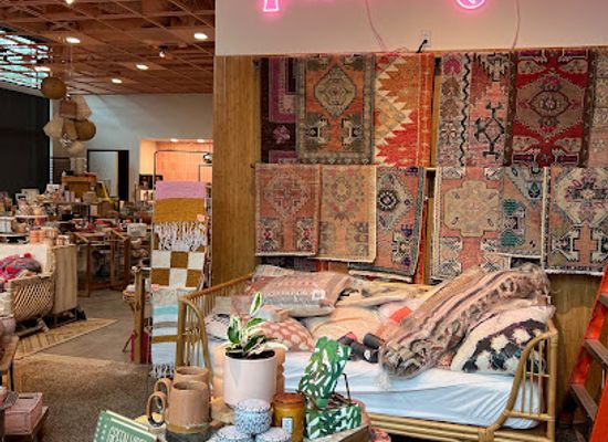 arizona/tucson/university-of-arizona/shop/pink-moon-mercantile