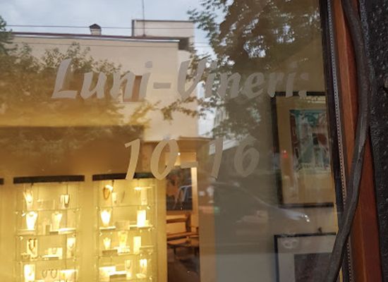 romania/baia-mare/shop/art-gallery-and-jewelry-store
