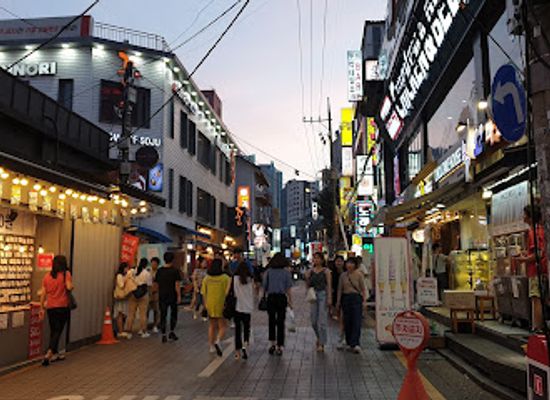 south-korea/seoul/hongdae/shop/hongdae-shopping-street