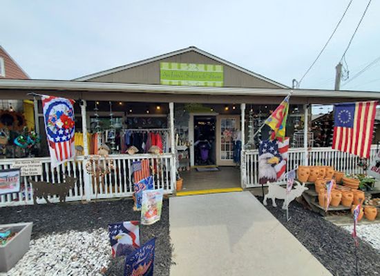ohio/amish-country/shop/andrea-s-schnuck-store