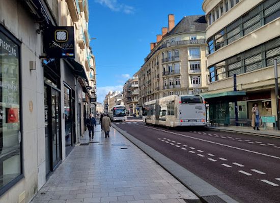france/rouen/quartier-saint-patrice/shop/galeries-lafayette-rouen