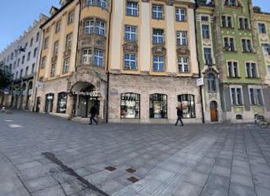 switzerland/graubunden/shop/bahnhofstrasse