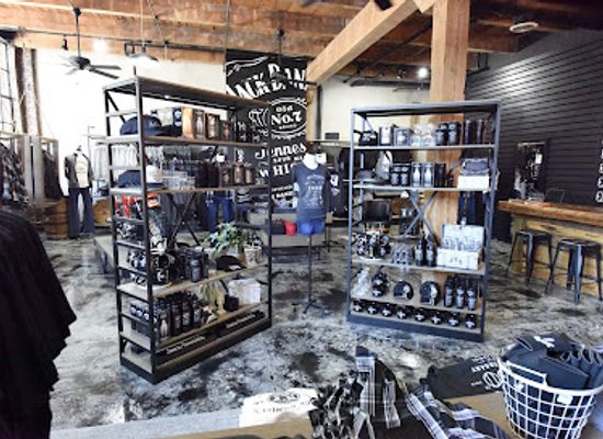 tennessee/jack-daniel-s-distillery/shop/jack-daniel-s-general-store-nashville