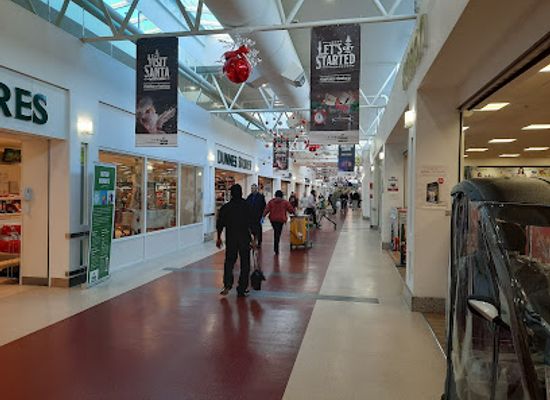 ireland/limerick/shop/parkway-shopping-centre