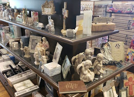 canada/niagara-falls/shop/monastery-store